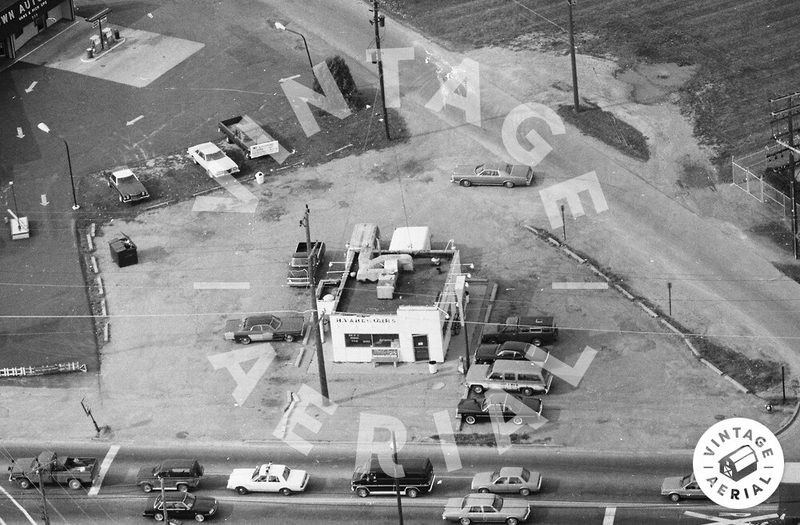 B&B Hamburgers - 1985 (newer photo)